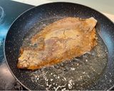 A picture of step 3 of Japanese style fried flounder.