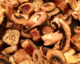 A picture of step 3 of Speedy Mushroom & Sausage Pasta.