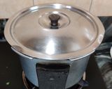 A picture of step 3 of Drumstick aloo curry.