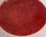 Foto del passaggio 1 della ricetta Gelatini alla fragola