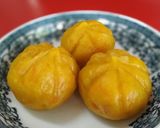 Hình bước làm 3 của món Bánh bí đỏ cà rốt nhân khoai lang