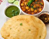 शाही छोला भटूरा (विथ गरम मसाला) - स्पाइसी छोले भटूरे- पंजाबी छोले भटूरे रेसिपी चरण 11 फोटो