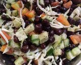 A picture of step 3 of Black chikpea salad.