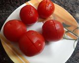 A picture of step 1 of Pizza sauce.