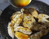 Foto langkah ke 4 dari resep Pan Grill Chicken Breast.
