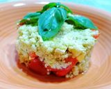 Foto del passaggio 4 della ricetta Fresco cous cous al pesto, con pomodori, formaggio e uova