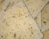 ચીઝ ગાર્લિક બ્રેડ (Cheese Garlic Bread Recipe In Gujarati) રેસીપી સ્ટેપ2ફોટો