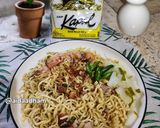 Foto langkah ke 4 dari resep Mie Goreng Gurih (Tanpa Kecap).