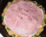 Foto del paso 5 de la receta: Tortilla de papa con cebolla y perejil, rellena!