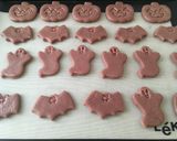 A picture of step 4 of Spooky Halloween Cookie.