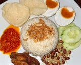 Foto langkah ke 4 dari resep Nasi Lemak Malaysia.