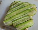 A picture of step 2 of Cucumber strip sandwich in 5 minutes.