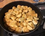 Une image de l'étape 3 de Tarte « bombée façon tatin » pommes Canada et caramel beurre salé (pâte brisée au Calvados).