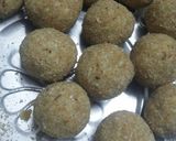A picture of step 7 of Poha Makhana Ladoo.