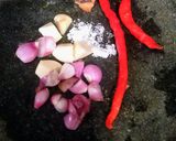 Foto langkah ke 3 dari resep Sayur Asem Talas Daun Ubi.