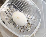 Foto langkah ke 3 dari resep Perkedel Telur.