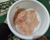 Foto langkah ke 1 dari resep Steak Ayam Krispi.