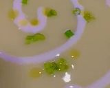 Foto del paso 6 de la receta: Cena saludable: Crema de calabacín con queso fresco, aceite y cebolleta