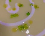 Foto del paso 6 de la receta: Cena saludable: Crema de calabacín con queso fresco, aceite y cebolleta
