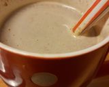 A picture of step 3 of Hot Chocolat Coffee milk.