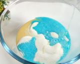 Foto langkah ke 2 dari resep Es Bubble Gum With Cream Cheese.