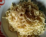 Foto langkah ke 1 dari resep Mie gulung telor/Sempol mie.