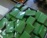 Foto langkah ke 7 dari resep Kue Lapis Sagu Pelangi #Pr_LapisTrasional.