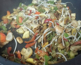 Foto del paso 5 de la receta: Verduras al wok con fideos