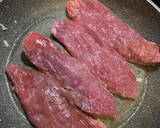 Foto del paso 2 de la receta: Filetes de ternera en salsa de camembert