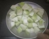 A picture of step 1 of Sponge Gourd Curry.