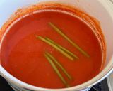Foto langkah ke 3 dari resep Sup Tomat Merah Jamur Putih.