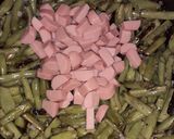 Foto del paso 2 de la receta: Ejotes a la mantequilla con salchichas
