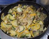 Foto del paso 3 de la receta: Salteado🍜🍛🍲 de berenjenas tatemadas y calabacines🧆🌯🥙