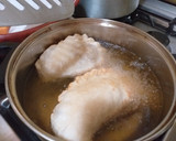 Foto del paso 4 de la receta: Empanadas de Jurel y Pimentones Rojos 🥟