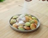 Foto langkah ke 5 dari resep Poffertjes / Kue Cubit Belanda Devina Hermawan.