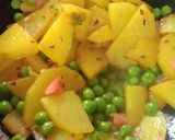 A picture of step 2 of Veggie macaroni.