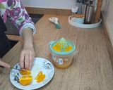 Foto del paso 2 de la receta: Crepes de fruta con salsa de naranja