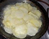 आलू की चिप्स(alu ki chips recipe in hindi) रेसिपी चरण 3 फोटो