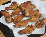Foto del paso 4 de la receta: Alitas Picantonas al ajillo con salsa de Chile