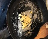 A picture of step 2 of Creamy garlic mushroom.