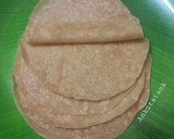 A picture of step 3 of Spring roll wrapper.