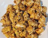 A picture of step 4 of Chicken pasta with sauce Bechamel.