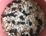 Foto del paso 1 de la receta: Granola con avena, maní y pasas de uva