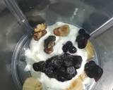 Walnuts and blueberry smoothie shots recipe step 1 photo