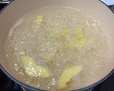 A picture of step 1 of Winter Melon and Clam Soup.