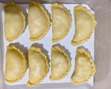 Foto langkah ke 4 dari resep Pastel Isi Kentang.