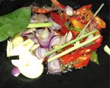 Foto langkah ke 2 dari resep Oseng Kikil dan Buncis.