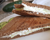 Foto del paso 6 de la receta: Emparedado (bocatta) de pan de centeno con queso crema y pepino