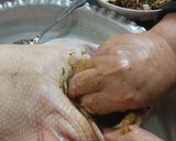 عکس مرحله 1 از دستور غاز شکم پر مازندرانی