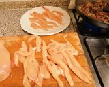 A picture of step 1 of Chicken Strips with Radicchio.